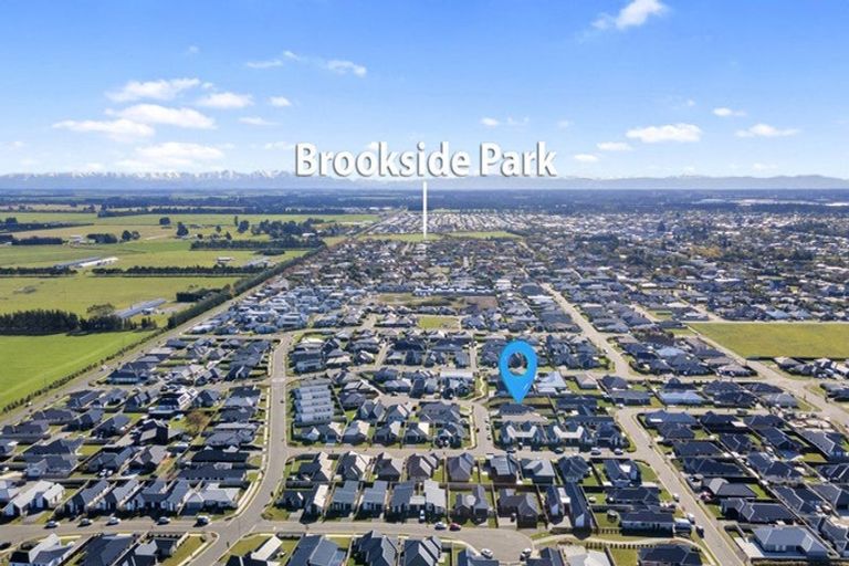 Photo of property in 6 Crosado Place, Rolleston, 7614
