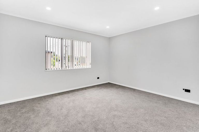 Photo of property in 147d Bucklands Beach Road, Bucklands Beach, Auckland, 2012