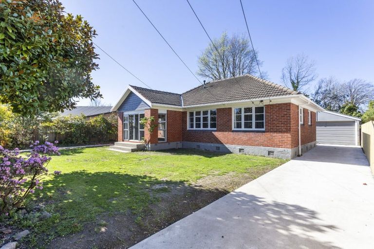 Photo of property in 24 Otara Street, Ilam, Christchurch, 8053
