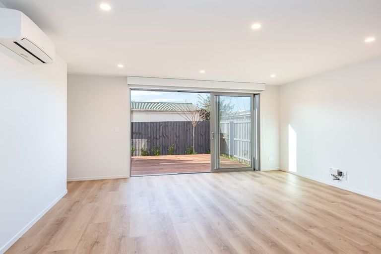 Photo of property in 2/6 Strauss Place, Somerfield, Christchurch, 8024