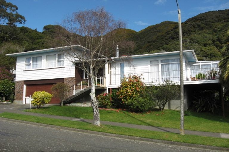 Photo of property in 12 Mission Street, Waterloo, Lower Hutt, 5011