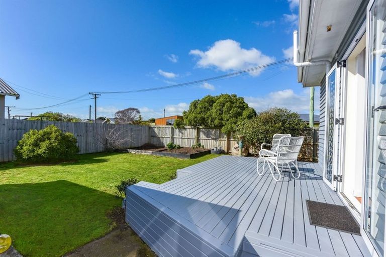Photo of property in 175 Union Street, New Brighton, Christchurch, 8061