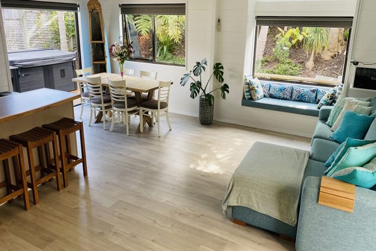 Photo of property in 1/690 Beach Road, Browns Bay, Auckland, 0630