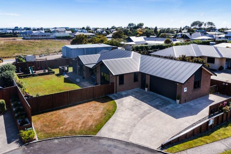 Photo of property in 12 Nikau Place, Hawera, 4610