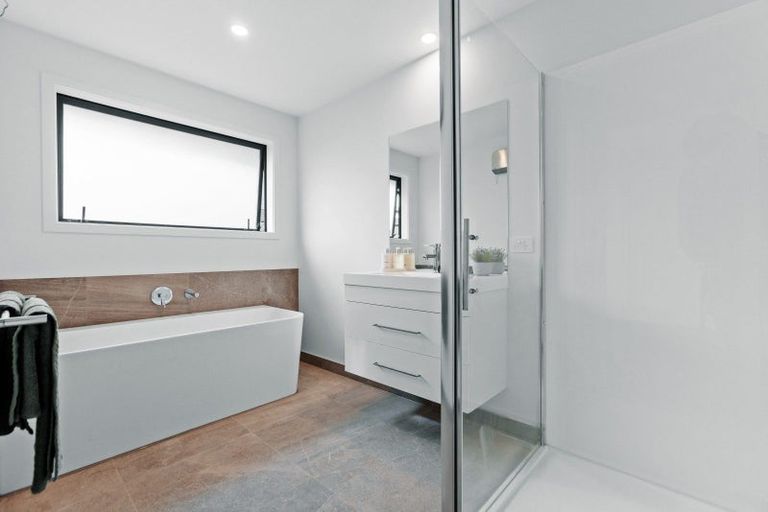 Photo of property in 37 Woodpecker Street, Lake Hawea, 9382