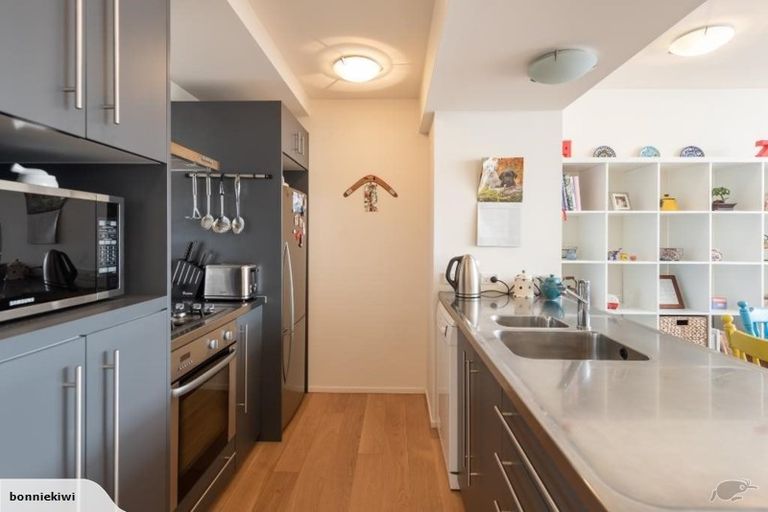 Photo of property in Sol Apartments, 21/37 Jessie Street, Te Aro, Wellington, 6011