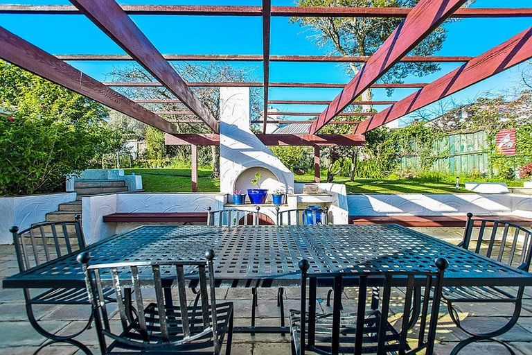 Photo of property in 271 Beach Road, Campbells Bay, Auckland, 0630