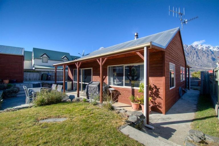 Photo of property in 47 Remarkables Crescent, Frankton, Queenstown, 9300