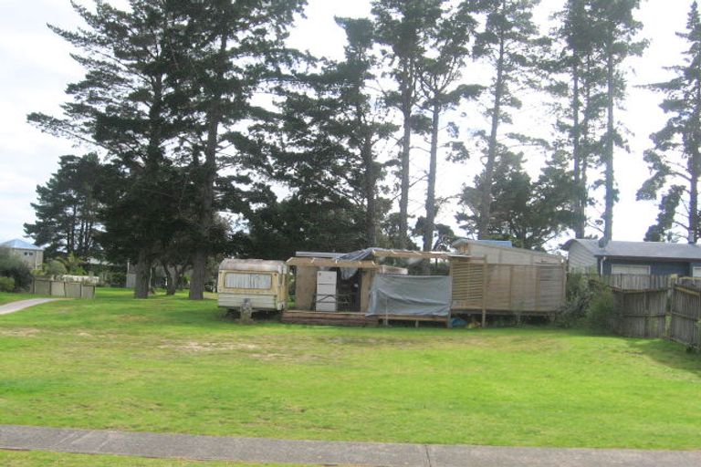 Photo of property in 227 Waimaire Avenue, Matarangi, Whitianga, 3592