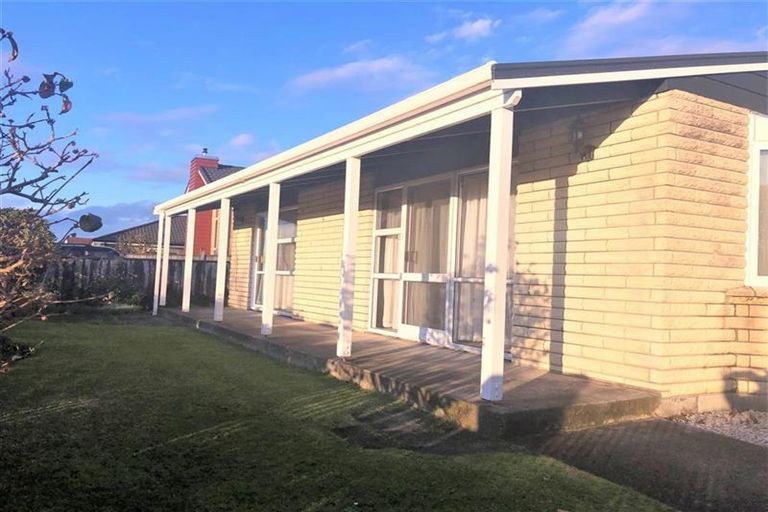 Photo of property in 1/13 Wesley Avenue, Frankleigh Park, New Plymouth, 4310