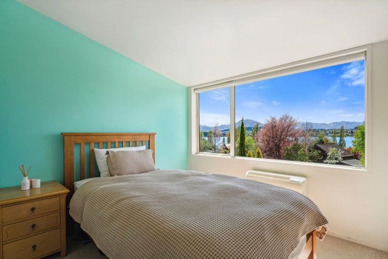 Photo of property in 53 Sargood Drive, Wanaka, 9305