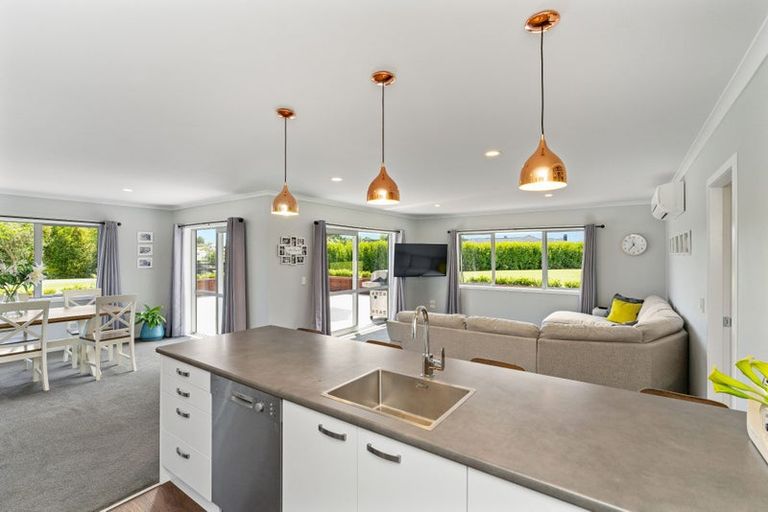 Photo of property in 49 Ohau Terraces, Ohau, Levin, 5570