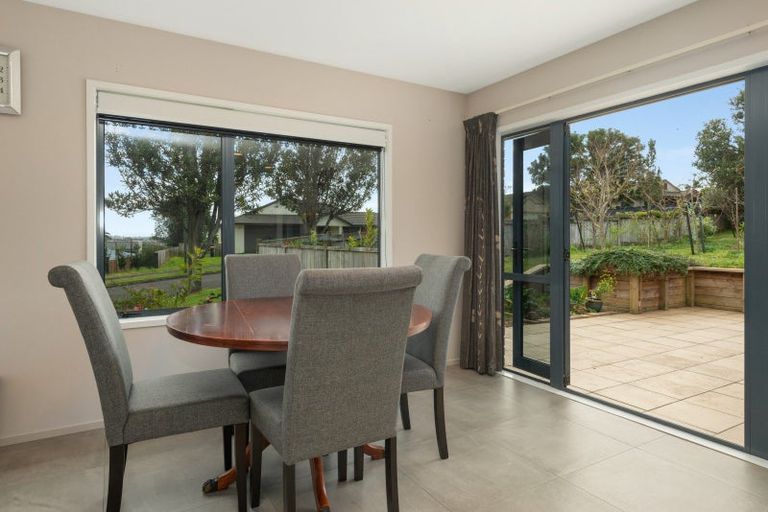 Photo of property in 15 Lysaght Place, Welcome Bay, Tauranga, 3112