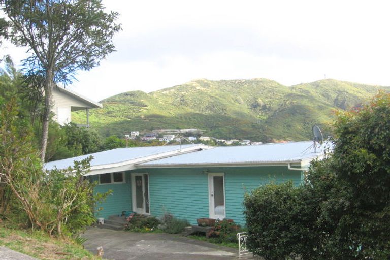 Photo of property in 26 Woodhouse Avenue, Karori, Wellington, 6012