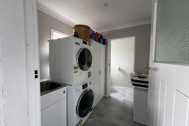 Photo of property in 28 Lemon Street, Otaki, 5512