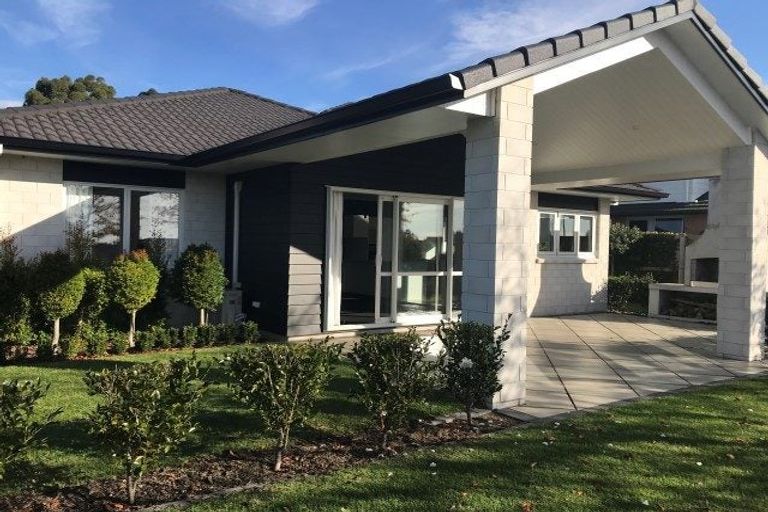 Photo of property in 35 Dayna Avenue, Ohauiti, Tauranga, 3112