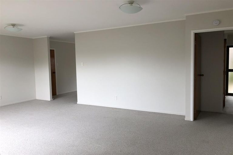 Photo of property in 3/16 Evans Road, Glen Eden, Auckland, 0602