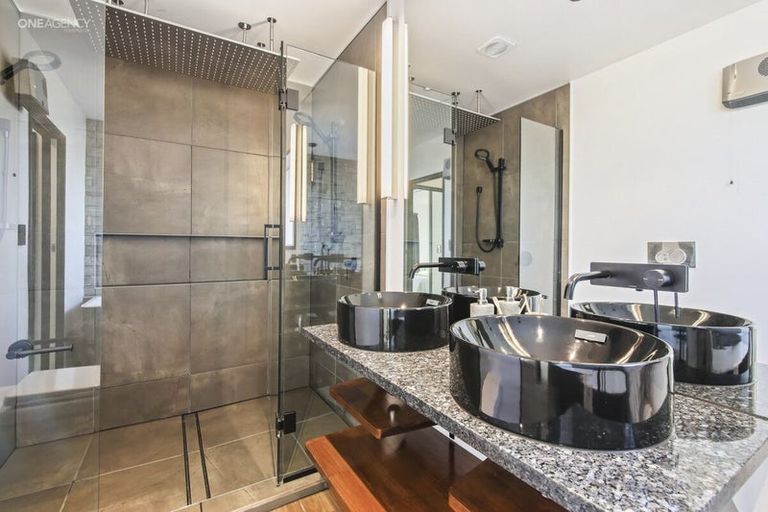 Photo of property in 19 Vancouver Crescent, Wainoni, Christchurch, 8061