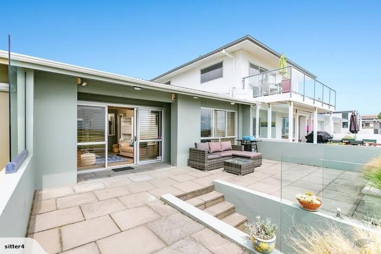 Photo of property in 204 Marine Parade, Mount Maunganui, 3116