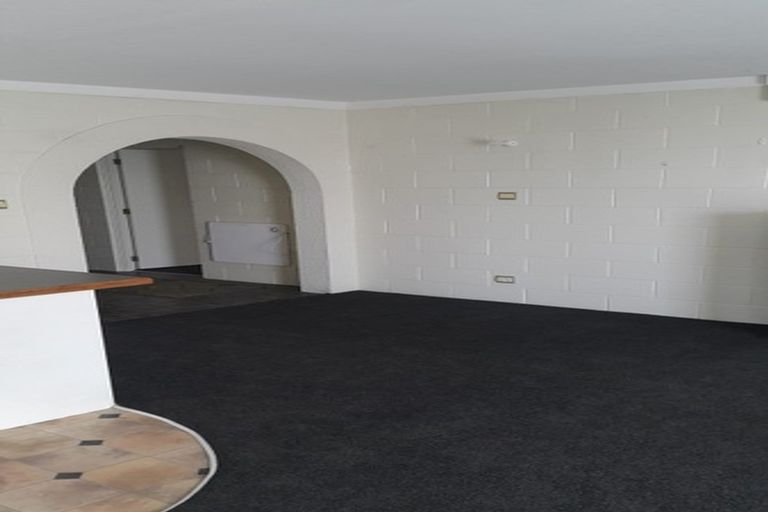 Photo of property in 14 Tatyana Place, Massey, Auckland, 0614