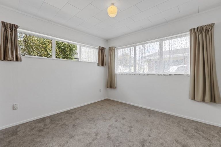 Photo of property in 14 Tokomaru Street, Welbourn, New Plymouth, 4312