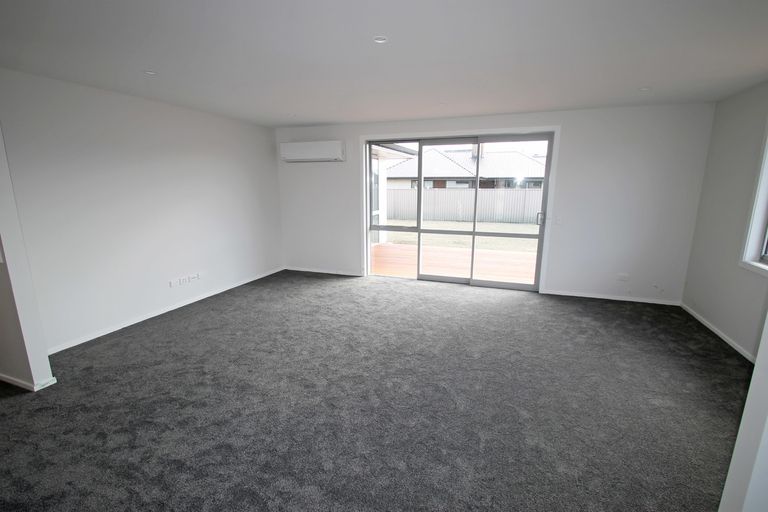 Photo of property in 6 Roblyn Place, Mosgiel, 9024