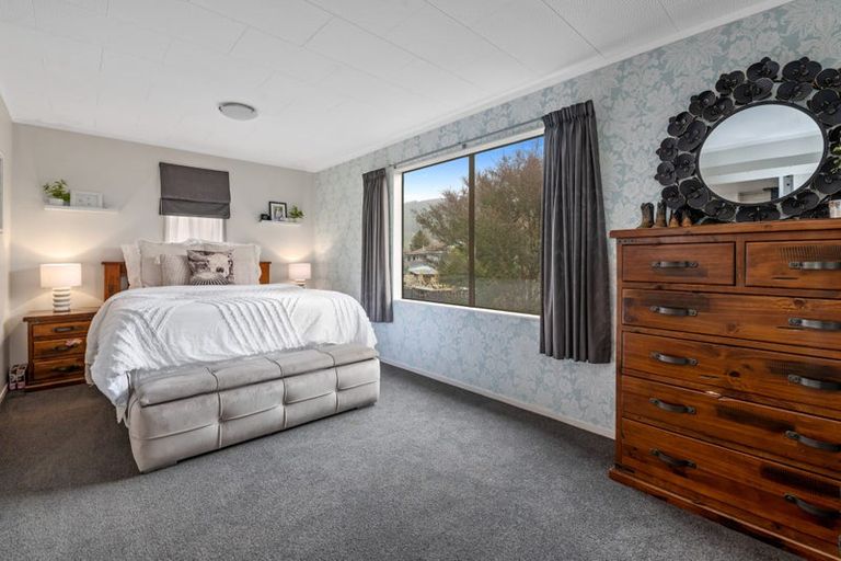 Photo of property in 17 Streamdale Place, Ngongotaha, Rotorua, 3010