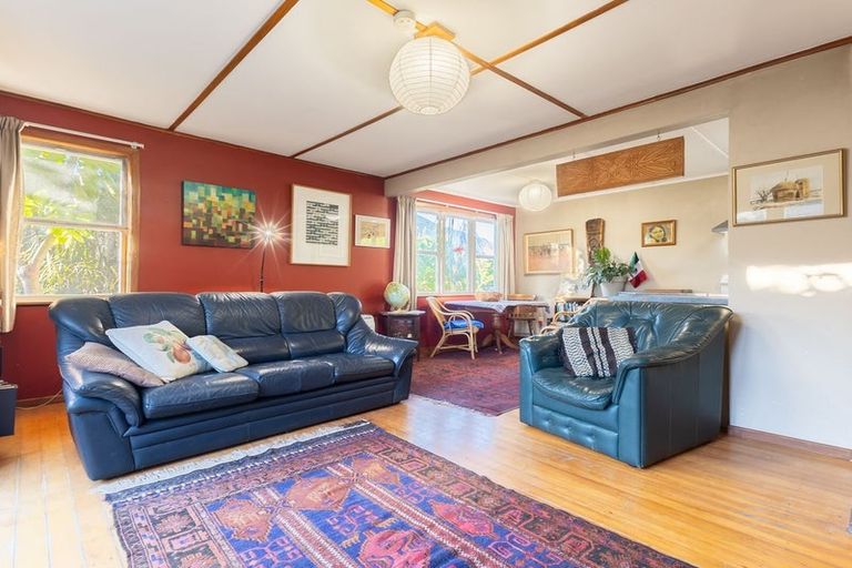 Photo of property in 5 Leinster Avenue, Raumati South, Paraparaumu, 5032