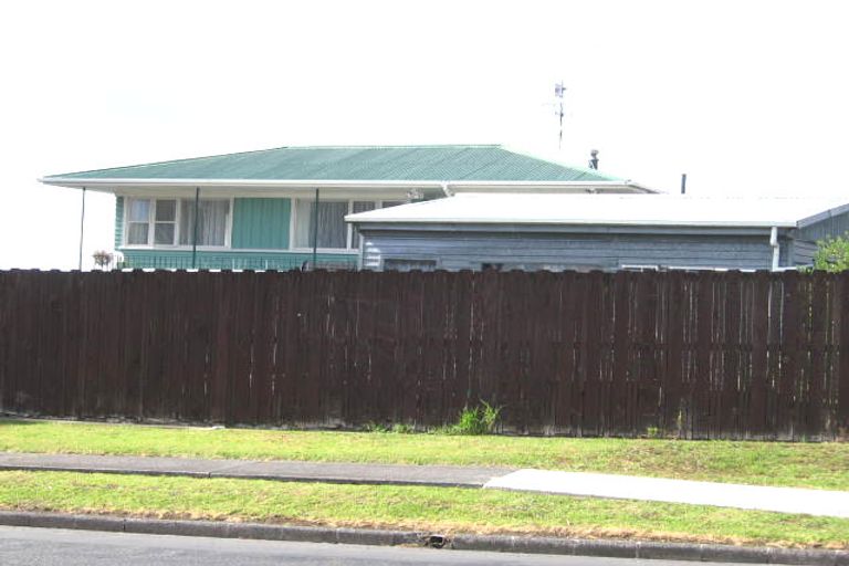 Photo of property in 7 Sunset Road, Totara Vale, Auckland, 0632