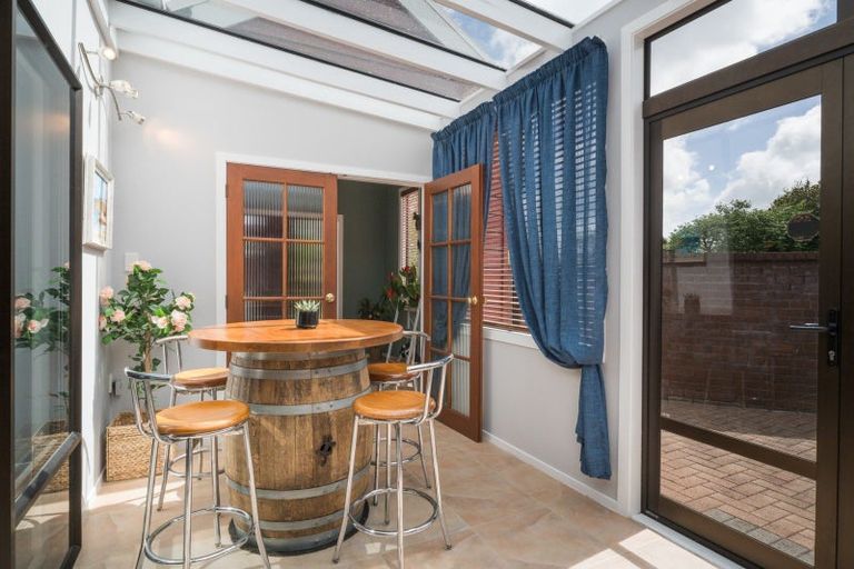 Photo of property in 16 Akaroa Avenue, Awapuni, Palmerston North, 4412