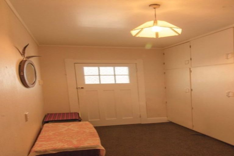 Photo of property in 24 Farmer Street, Te Aroha, 3320