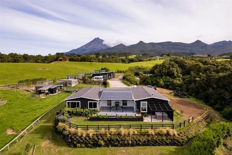 Photo of property in 401 Korito Road, Korito, New Plymouth, 4371