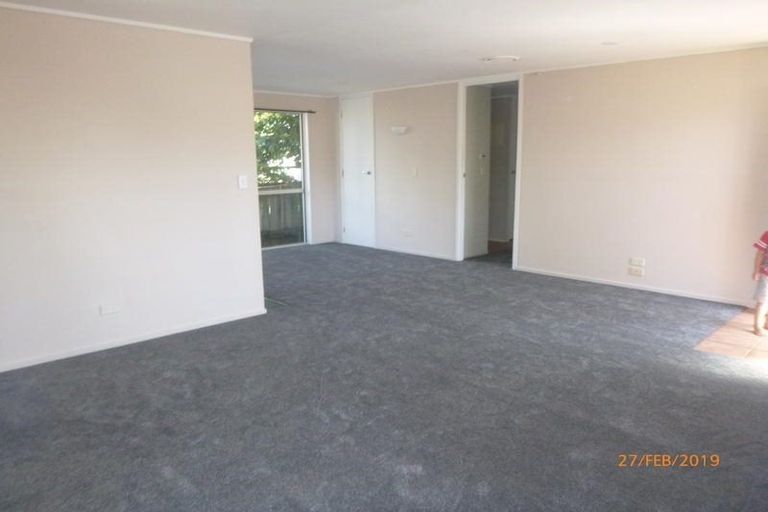 Photo of property in 3/56 Flanshaw Road, Te Atatu South, Auckland, 0610