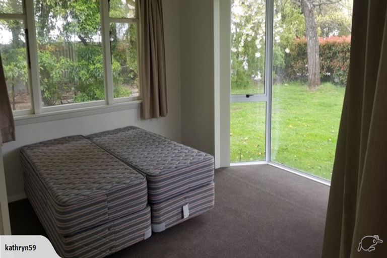 Photo of property in 733 Harewood Road, Harewood, Christchurch, 8051