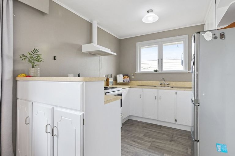 Photo of property in 99 Mount View Road, Melville, Hamilton, 3206