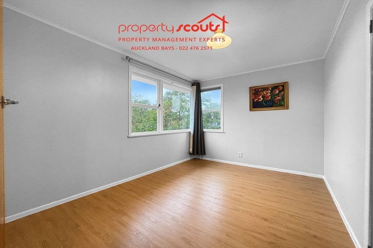 Photo of property in 7 Melba Street, Beach Haven, Auckland, 0626
