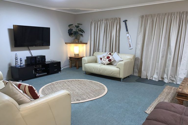 Photo of property in 41 Whitby Avenue, Whitianga, 3510