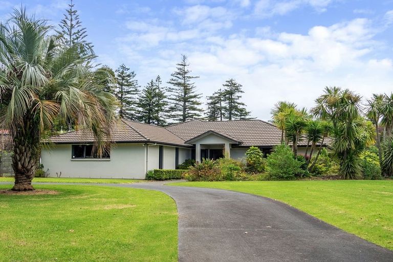 Photo of property in 4 Kotare Heights, Kerikeri, 0230