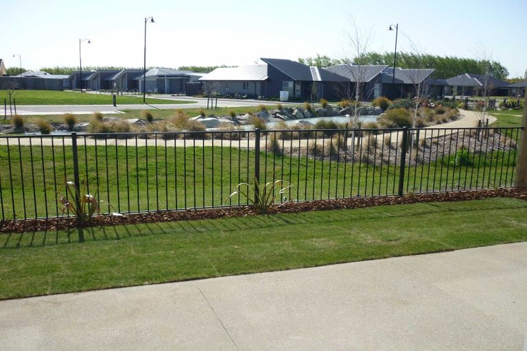 Photo of property in 9 Famille Close, Yaldhurst, Christchurch, 8042