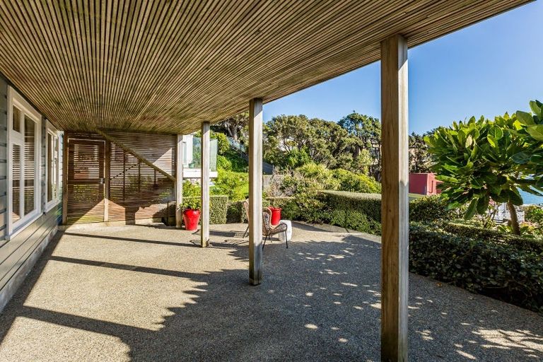 Photo of property in 334 Oriental Parade, Oriental Bay, Wellington, 6011