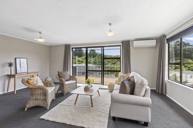 Photo of property in 1 Carvel Lane, Whitby, Porirua, 5024