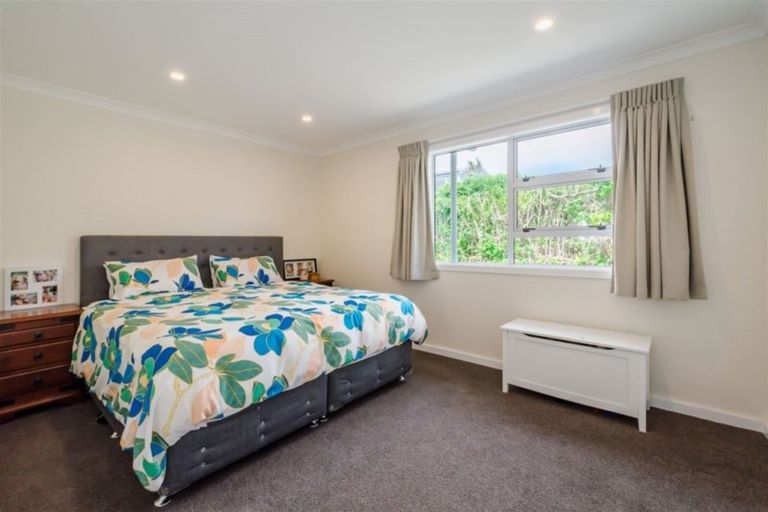 Photo of property in 18 Wharemauku Road, Raumati Beach, Paraparaumu, 5032