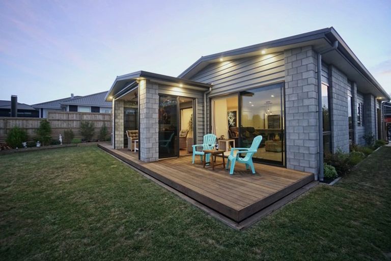 Photo of property in 8 Kiritiana Close, Pyes Pa, Tauranga, 3112