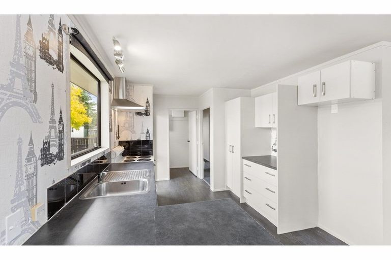 Photo of property in 133d Avalon Drive, Nawton, Hamilton, 3200