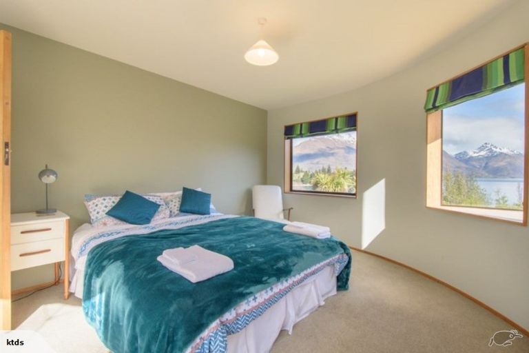 Photo of property in 8 Veint Crescent, Queenstown, 9300
