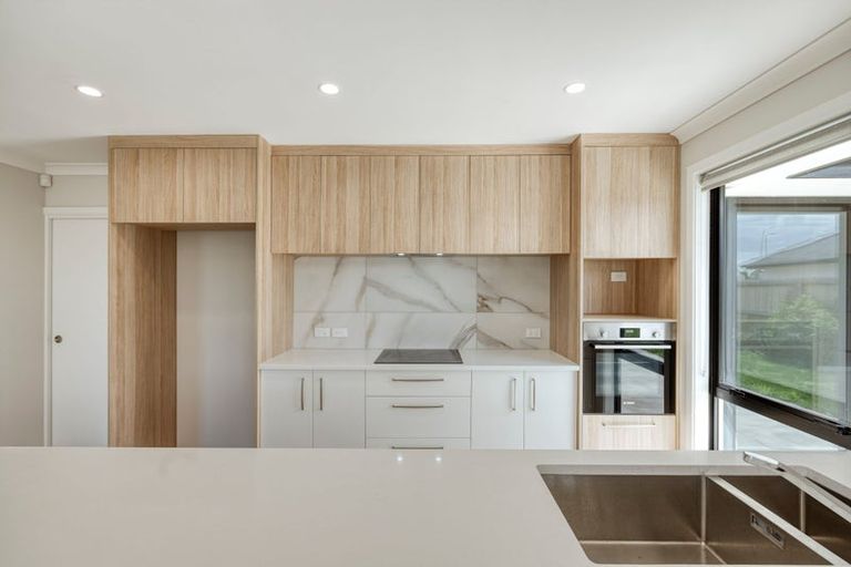 Photo of property in 27 Russell Lilley Drive, Rolleston, 7614