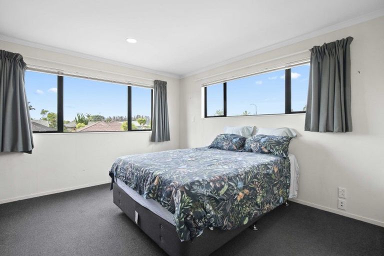 Photo of property in 9 Greta Banks Place, Wattle Downs, Auckland, 2103