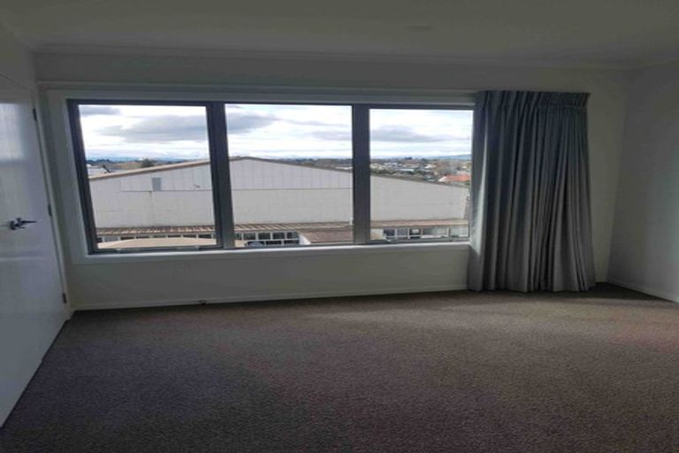 Photo of property in 12/19 Ruakiwi Road, Hamilton Lake, Hamilton, 3204