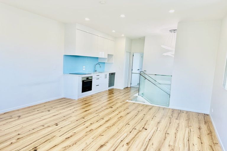 Photo of property in 51a Glendene Avenue, Glendene, Auckland, 0602