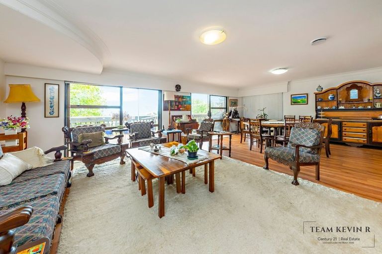 Photo of property in 32 Redmount Place, Red Hill, Papakura, 2110